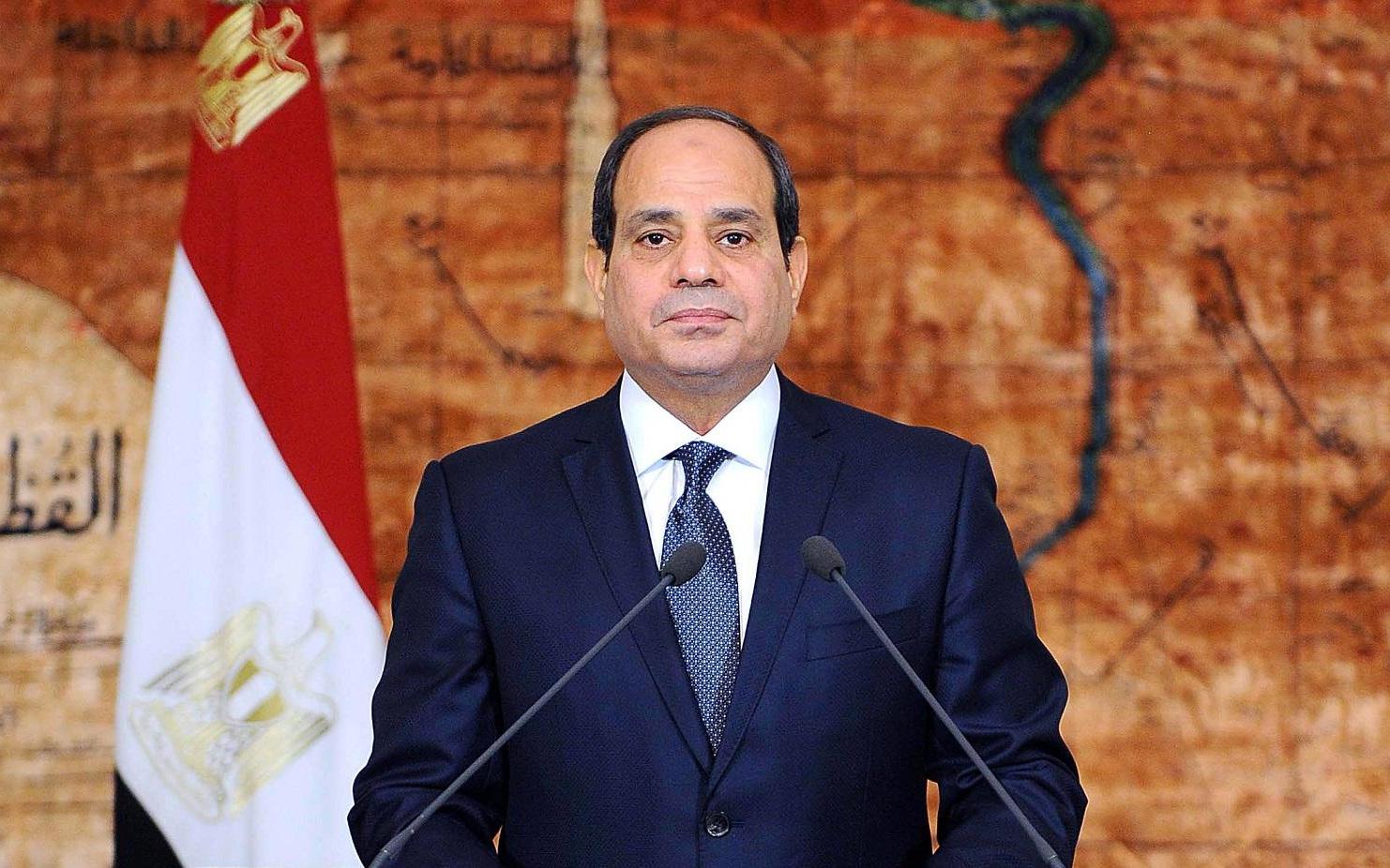 الرئيس السيسى يتقدم بخالص العزاء إلى دولة قطر فى وفاة الأمير الوالد الشيخ حمد بن خليفة